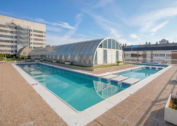 Pierre & Vacances s Edificio Eurobuilding 2